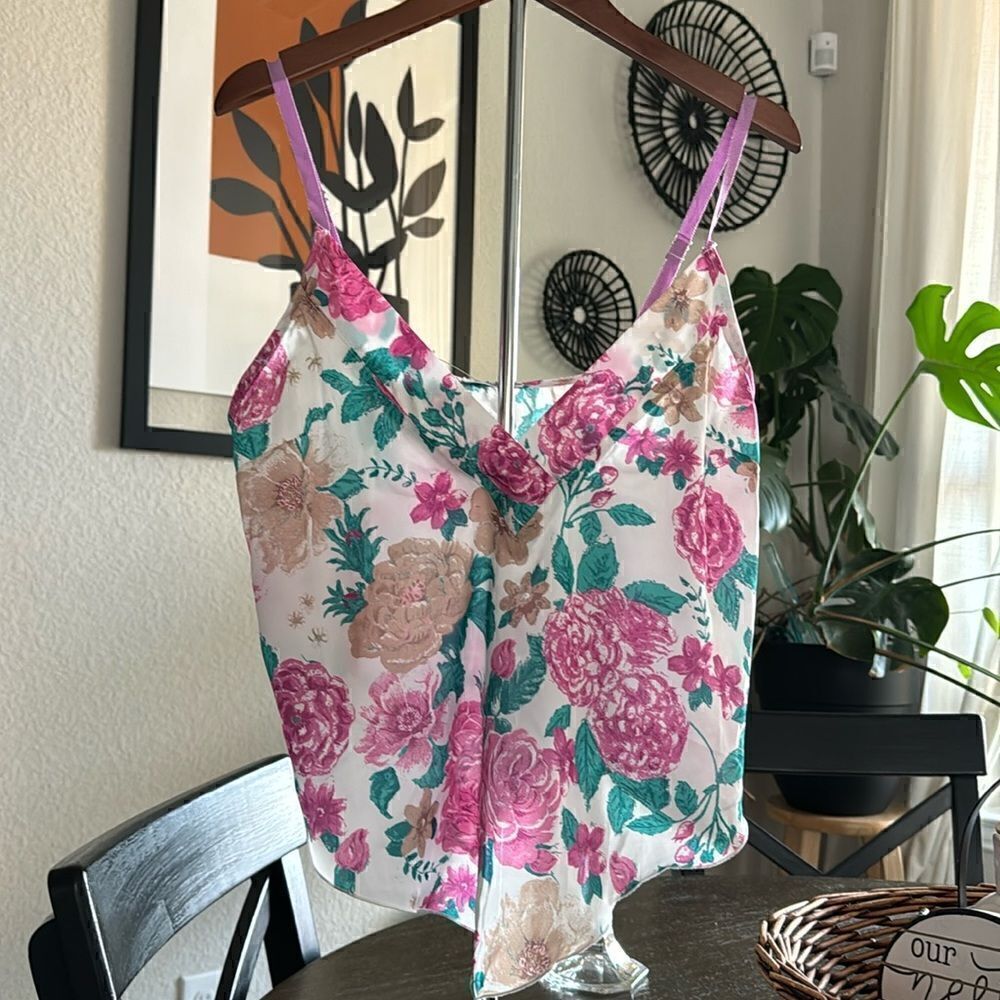 NWOT Free People Cami Floral Hanky Style Adjustable Straps Tank V Neck Pink Boho